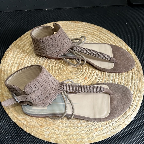 Dolce Vita Boho Suede Ankle Gladiator Sandals Size 7.5 - Picture 4 of 12